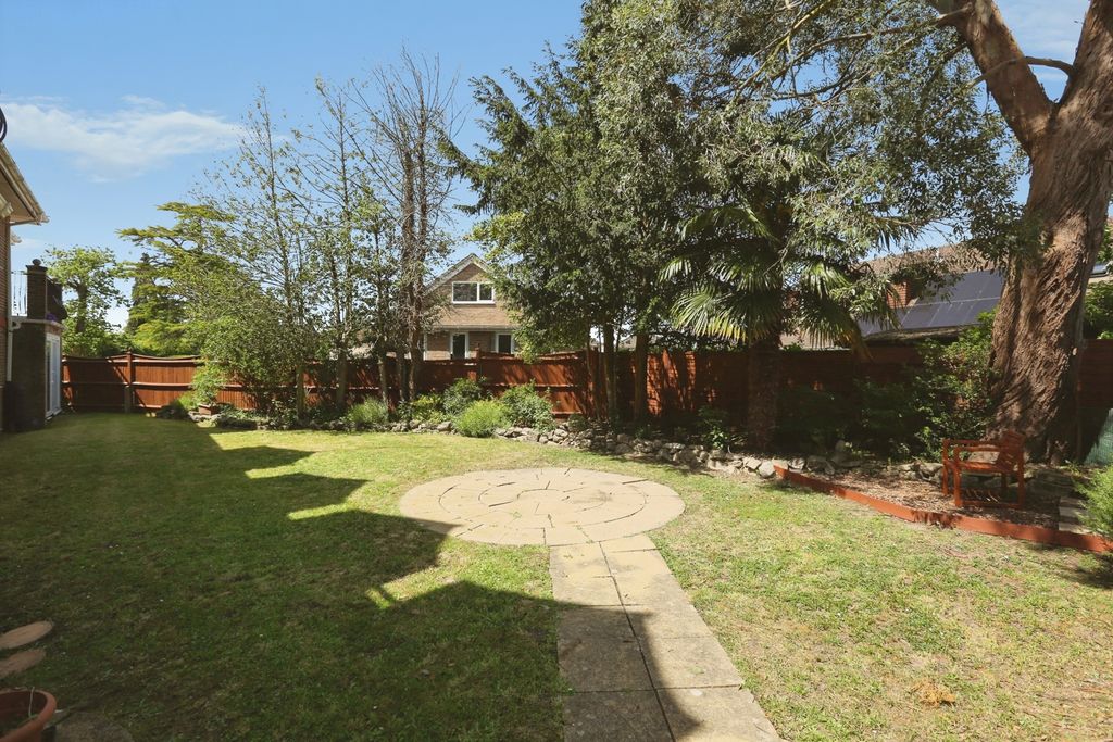 Property photo 3 of 11 Pbox-Img.Jpg