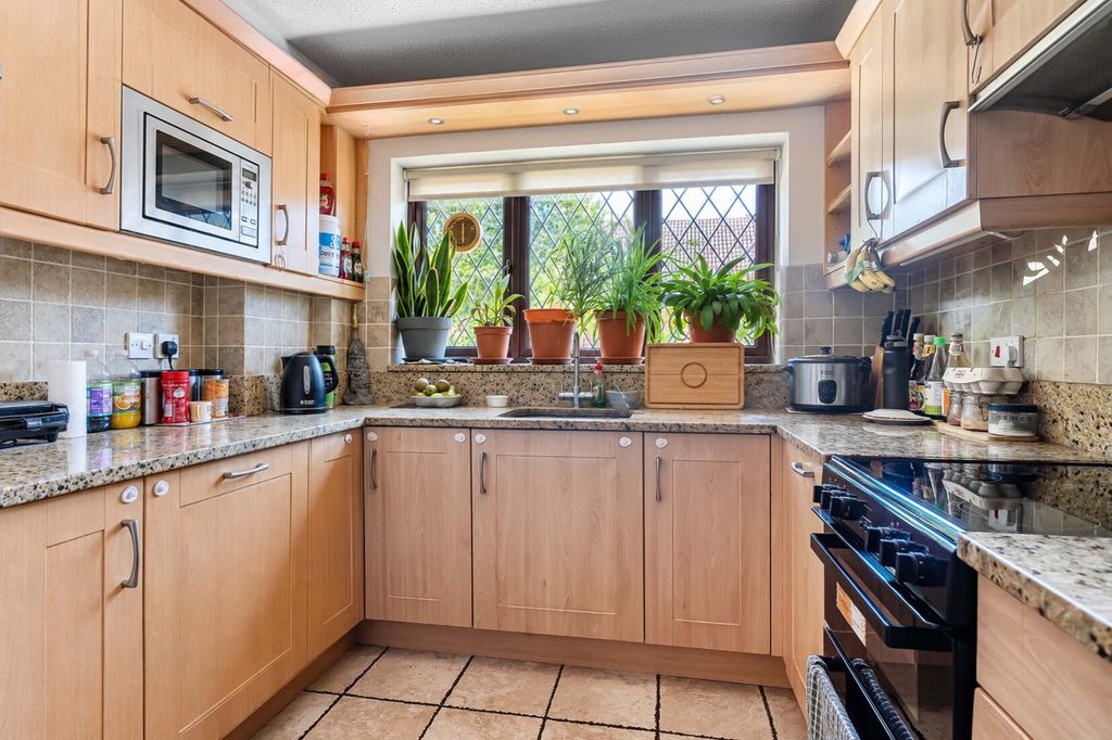 Property photo 2 of 15 Kitchen