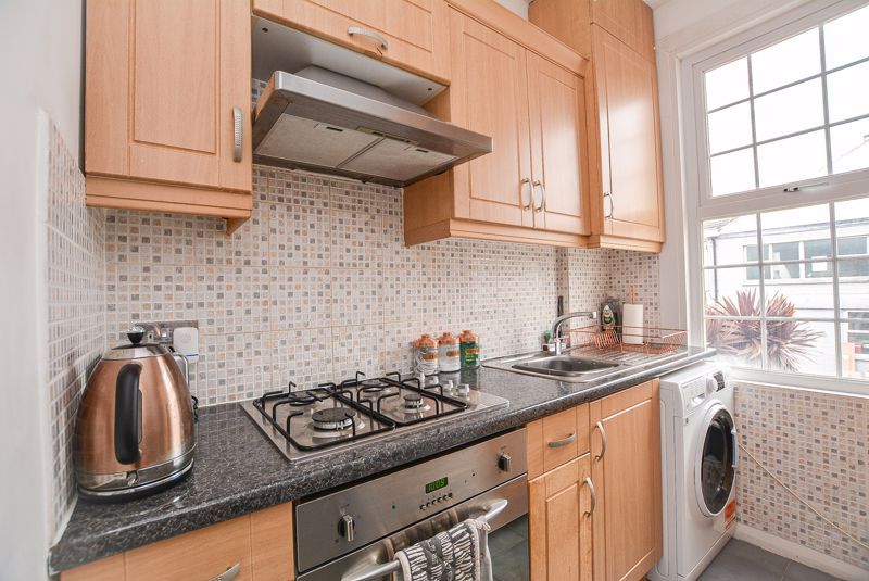 Property photo 3 of 8 Photo 7