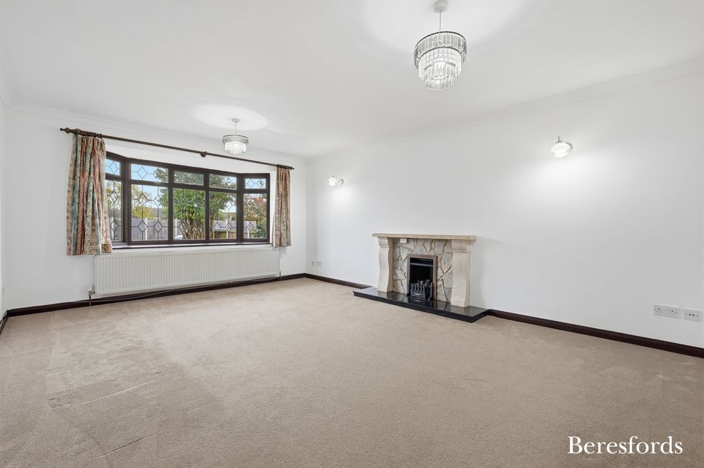 Property photo 3 of 27 Picture No. 09