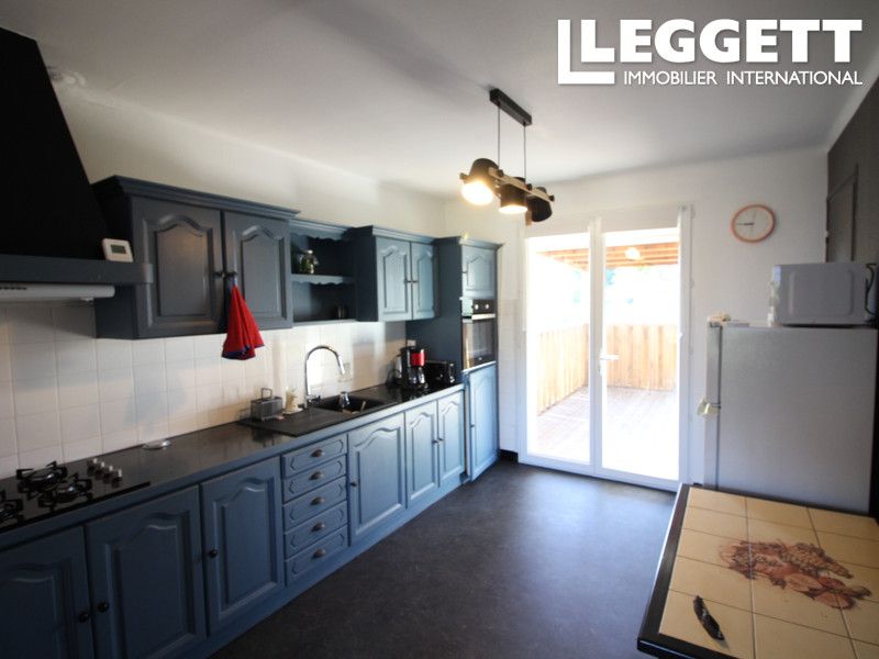 Property photo 2 of 10