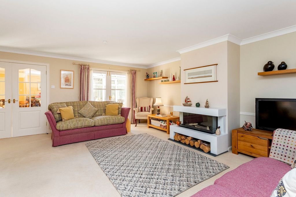 Property photo 2 of 26 Property Image 2