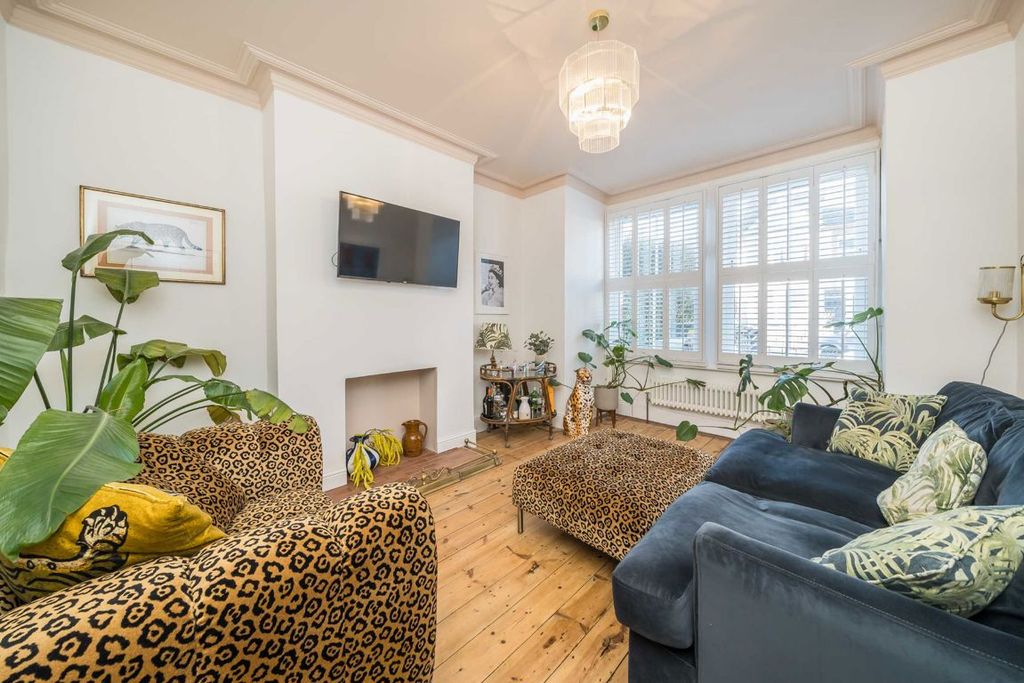 Property photo 2 of 7