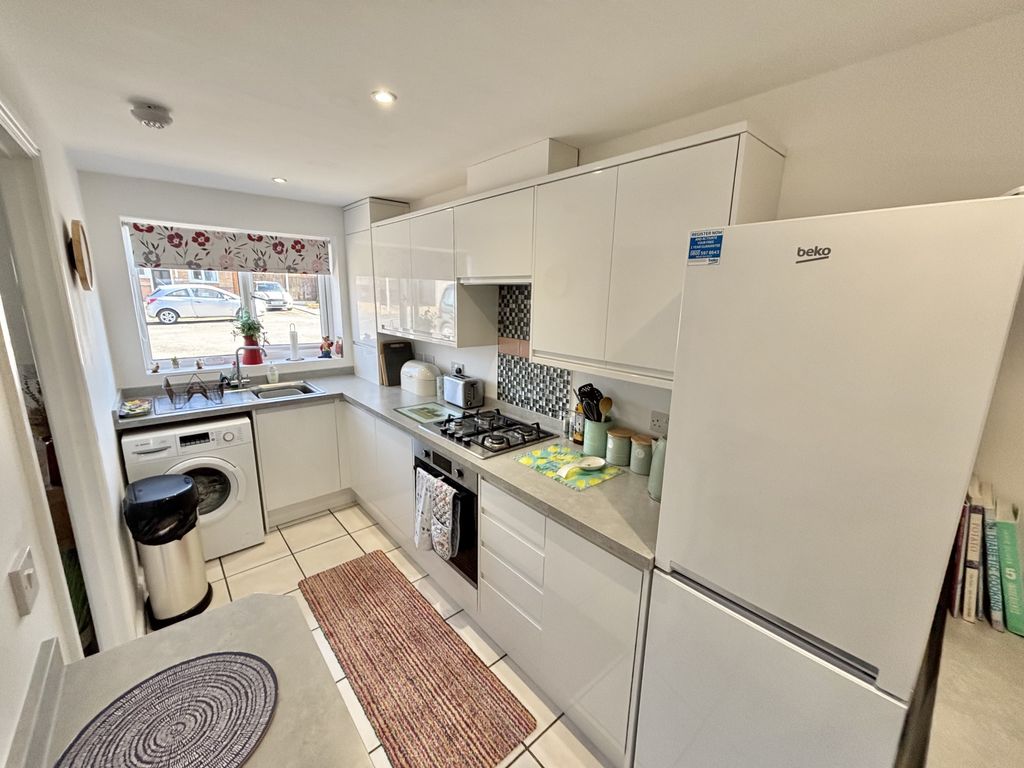 Property photo 2 of 16
