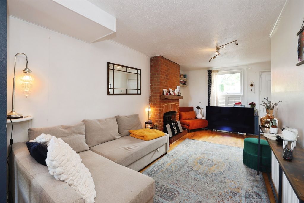 Property photo 3 of 14