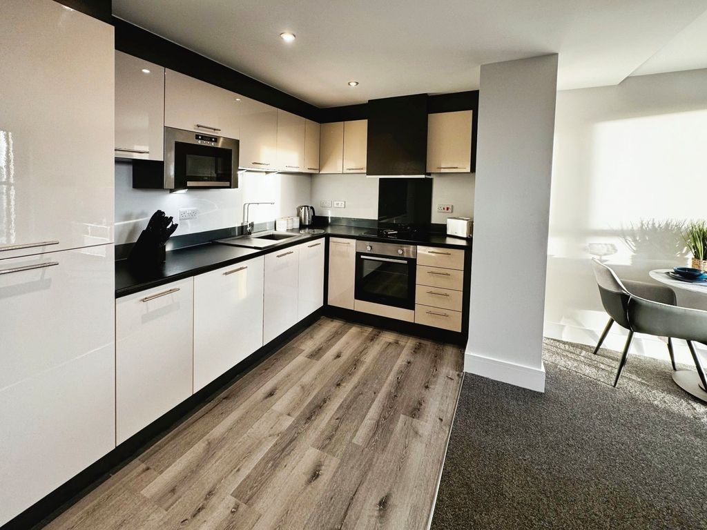 Property photo 3 of 9 Picture No. 15