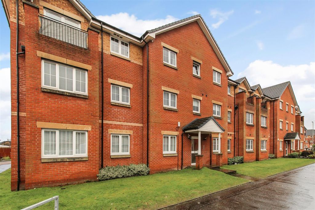 2 bed flat for sale Porterfield