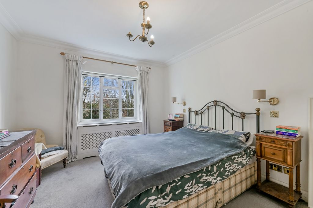 Property photo 3 of 9