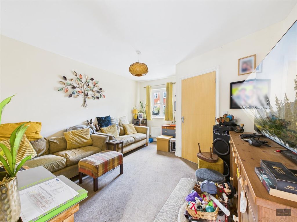 Property photo 2 of 12 Cam02887G0-Pr0540-Still007.Jpg