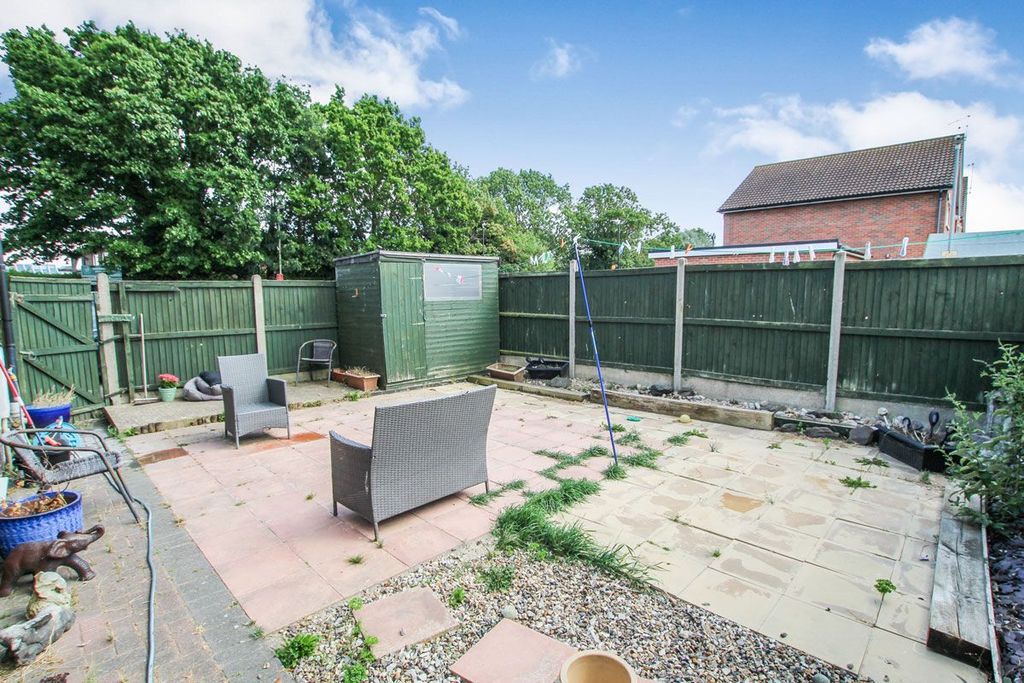 Property photo 2 of 19