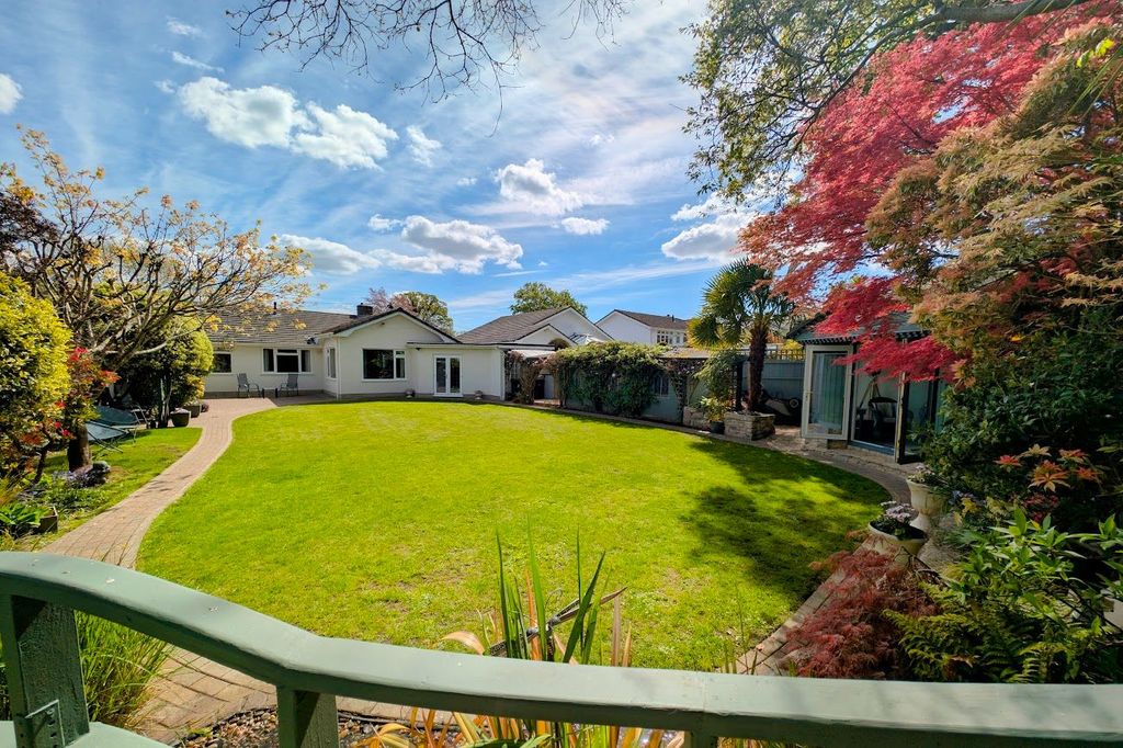 Property photo 1 of 27