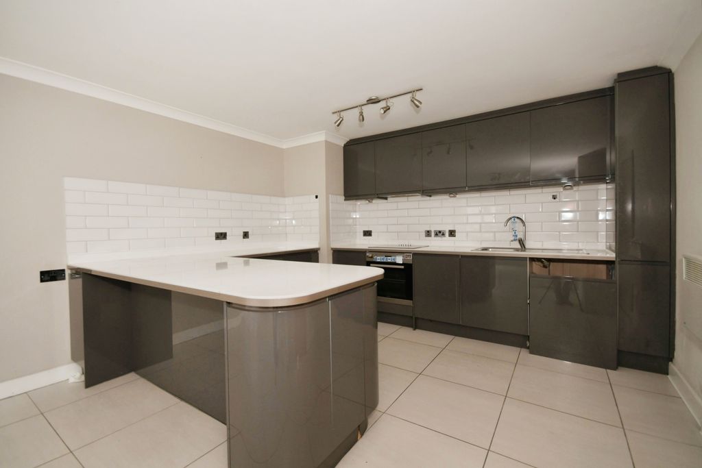 Property photo 2 of 15 Kitchen
