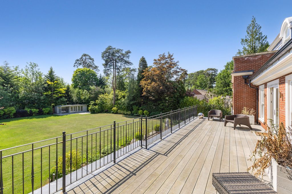Additional image 29 of 6 bed property for saleRegent's Walk, Ascot, Berkshire SL5