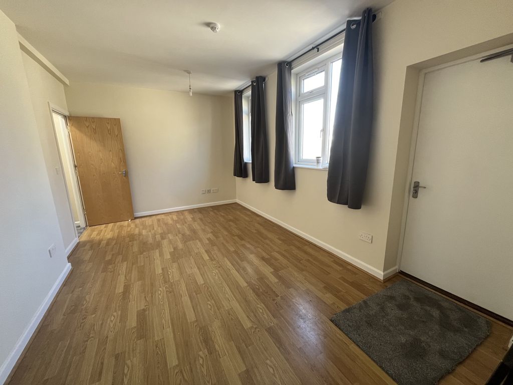 Property photo 2 of 8 Img_1562