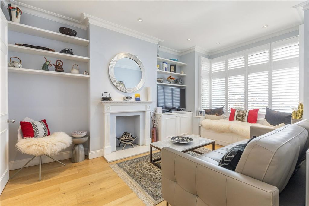 Property photo 2 of 16