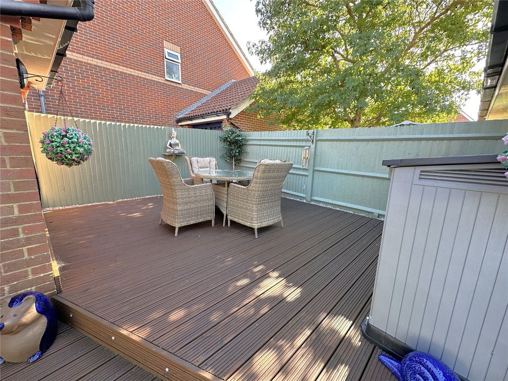 Property photo 3 of 13 Picture No. 02