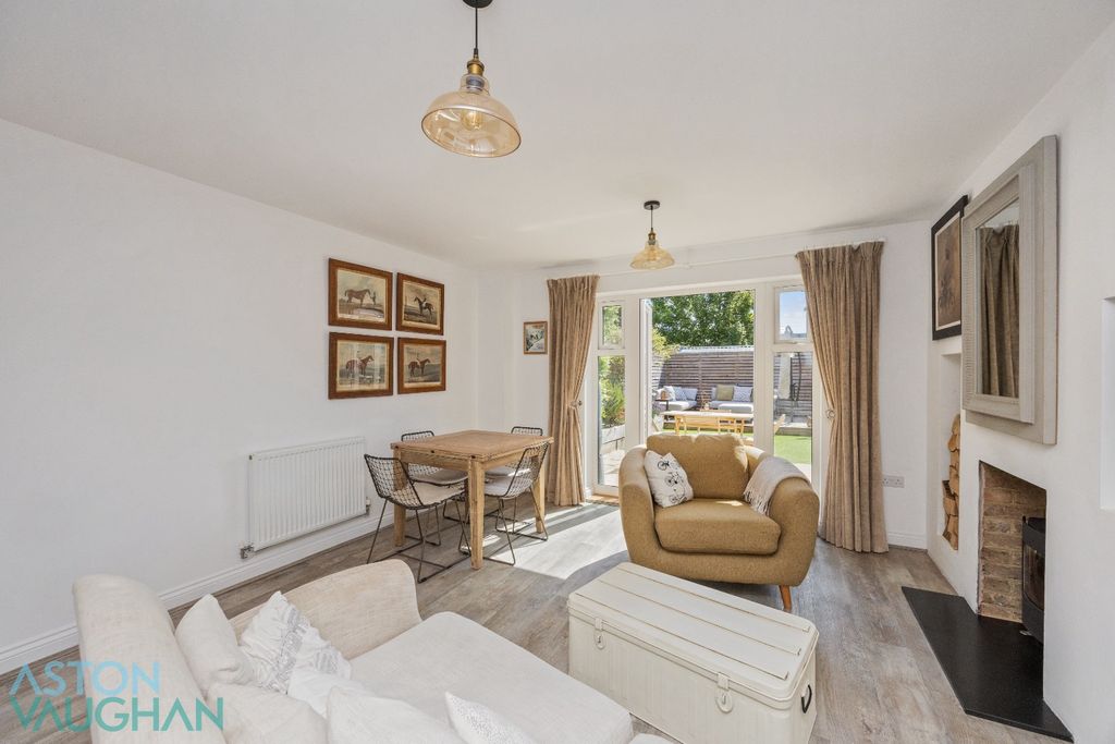 Property photo 3 of 22 5253433