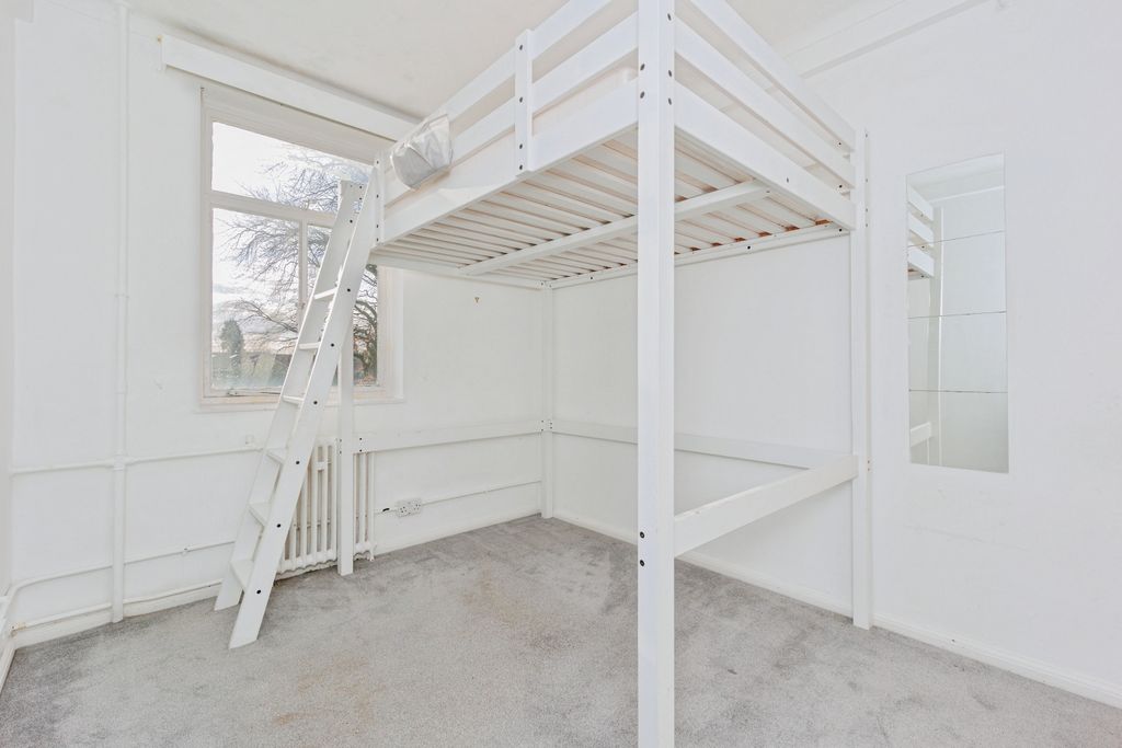 Property photo 2 of 13 Living Room/Bedroom