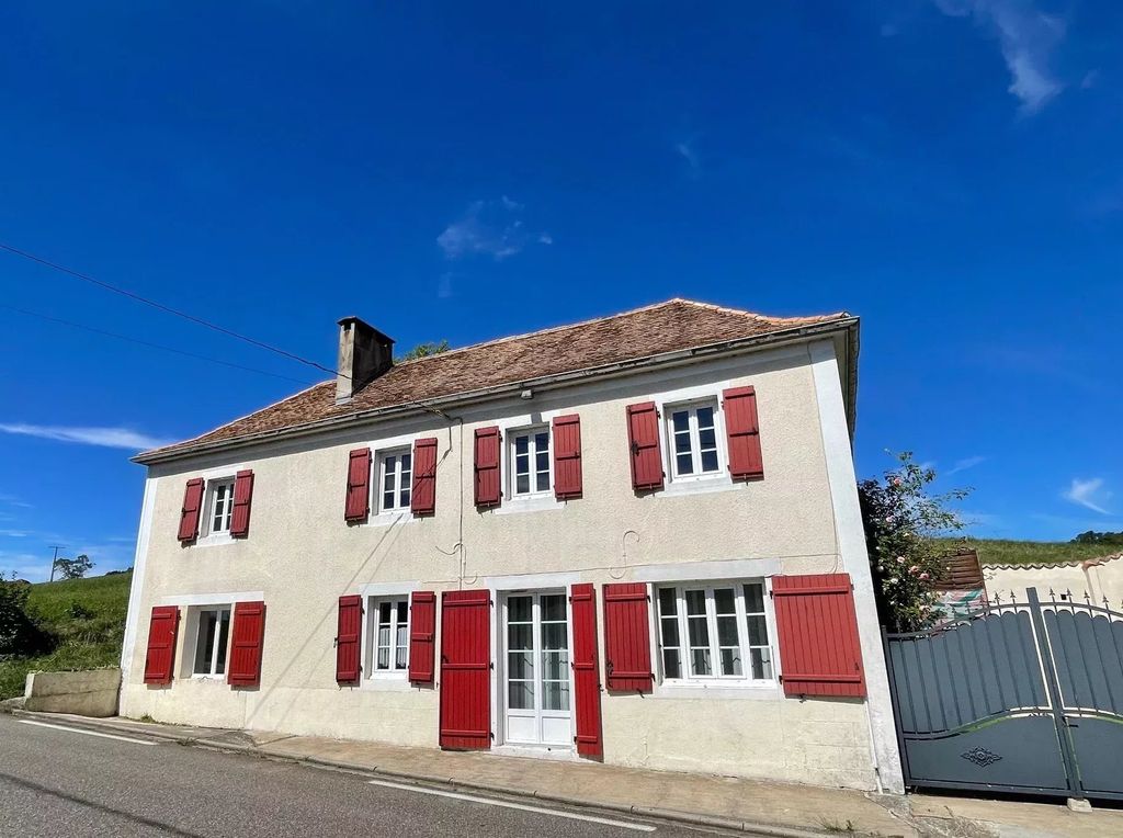 Property photo 1 of 12