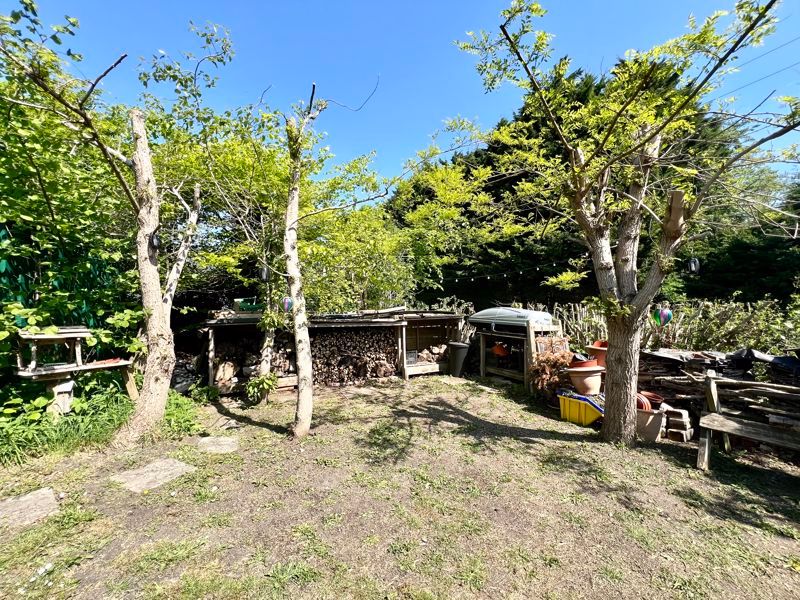 Property photo 2 of 28 Garden