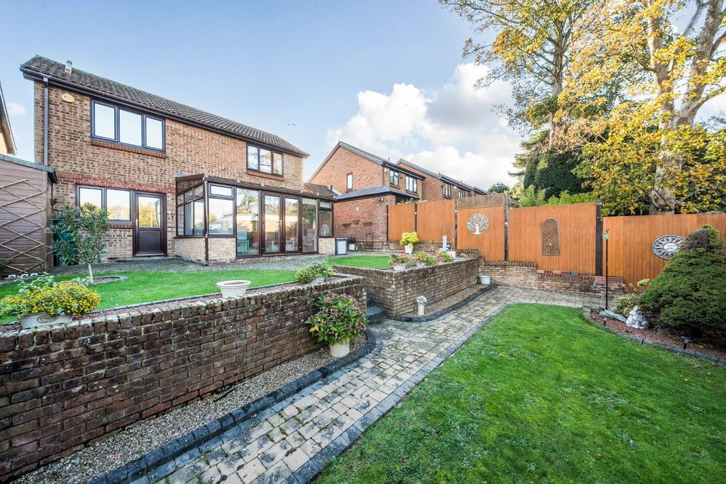 Property photo 2 of 21 1372326-5-68Fb9d678Bee8.Jpg