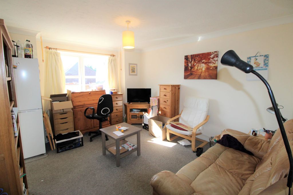 Property photo 3 of 8