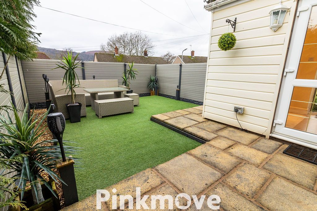 Property photo 2 of 26