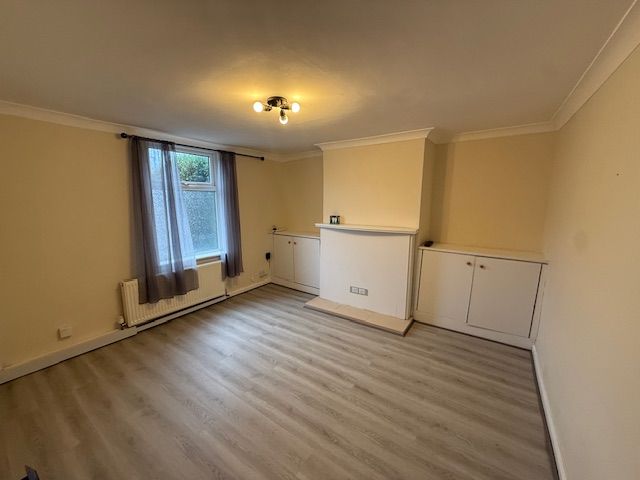 Property photo 2 of 17 Image