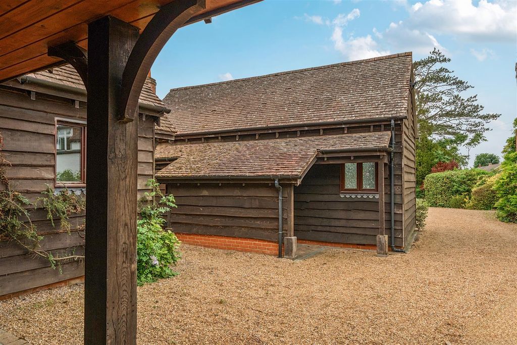 Property photo 3 of 14 Existing Barn