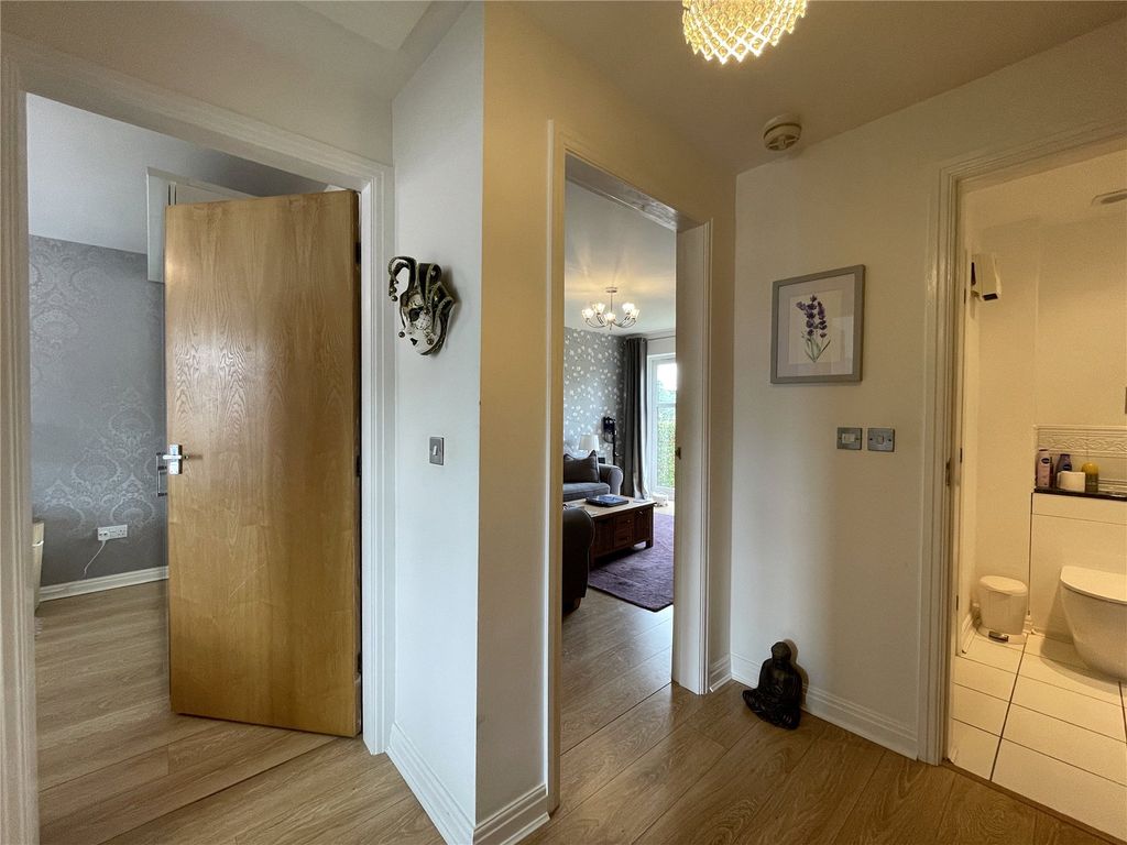 Property photo 3 of 14 Picture No. 16