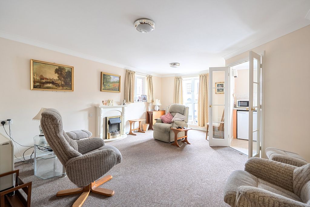 Property photo 1 of 13 1496238-4-6A5A41d...