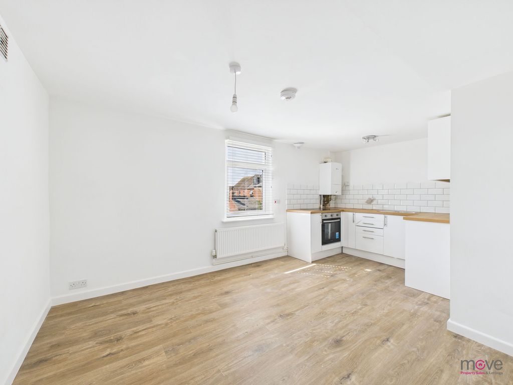 Property photo 3 of 6