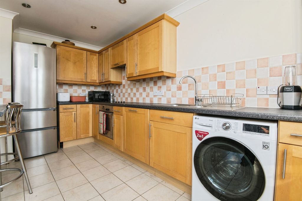 Property photo 2 of 15