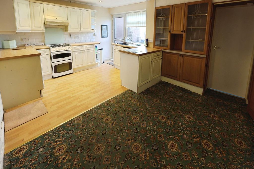 Property photo 3 of 9 8B2369Ec-Pk7A0696.Jpg