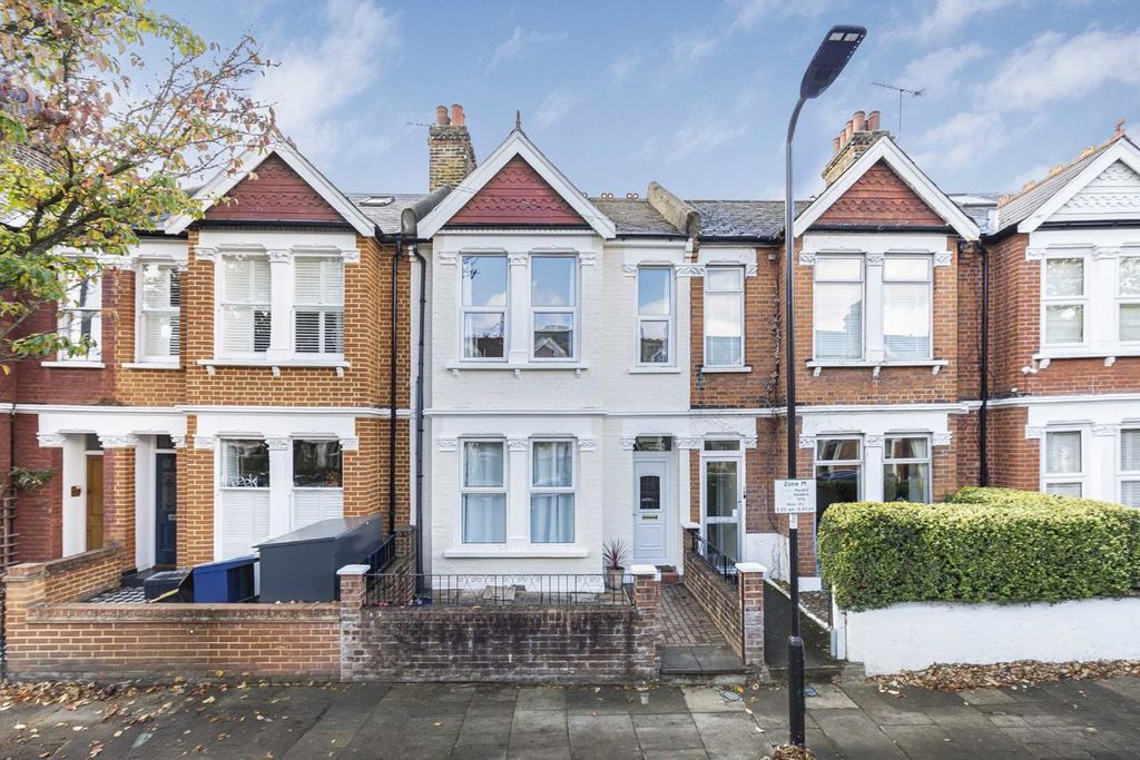 Property photo 1 of 7