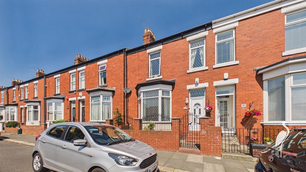 Property photo 1 of 33