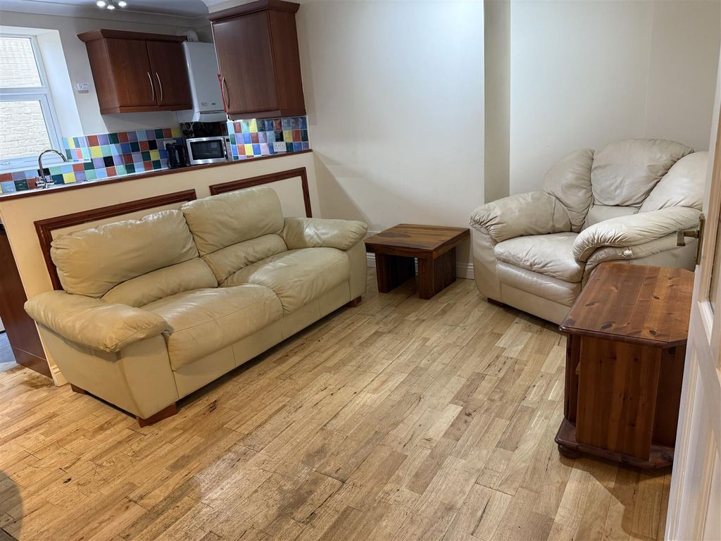 Property photo 3 of 15 Img_6328.Jpg