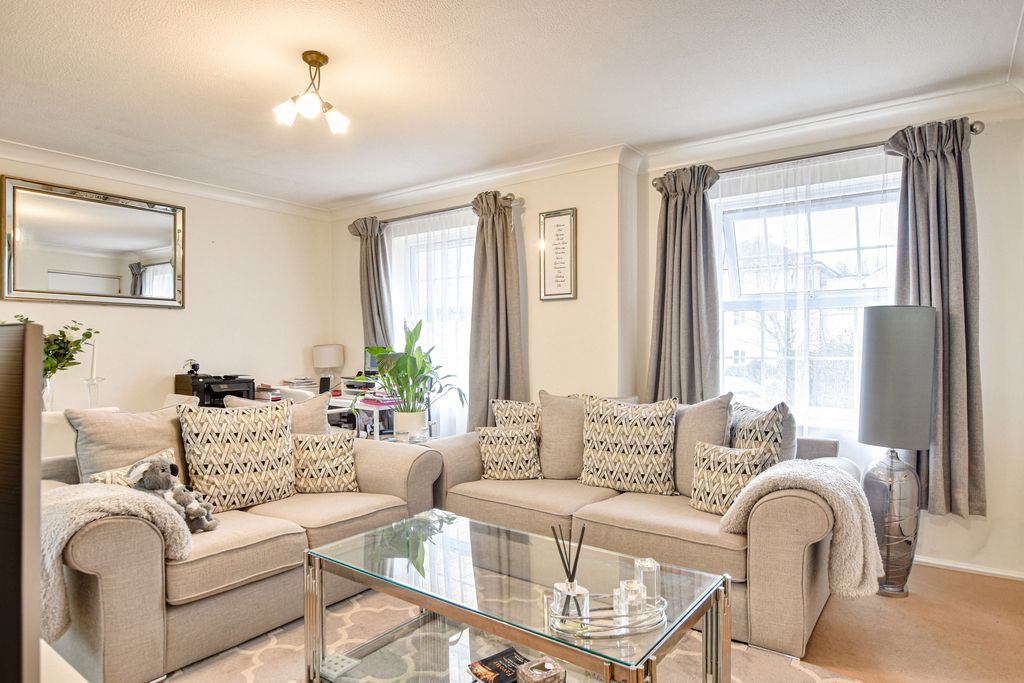 Property photo 2 of 8 Dsc_0116-Dsc_0118