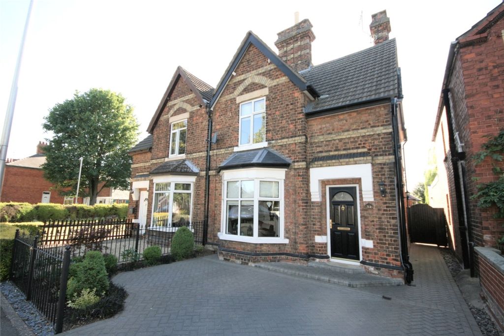 Property photo 1 of 10 Lrg_266 Park Road