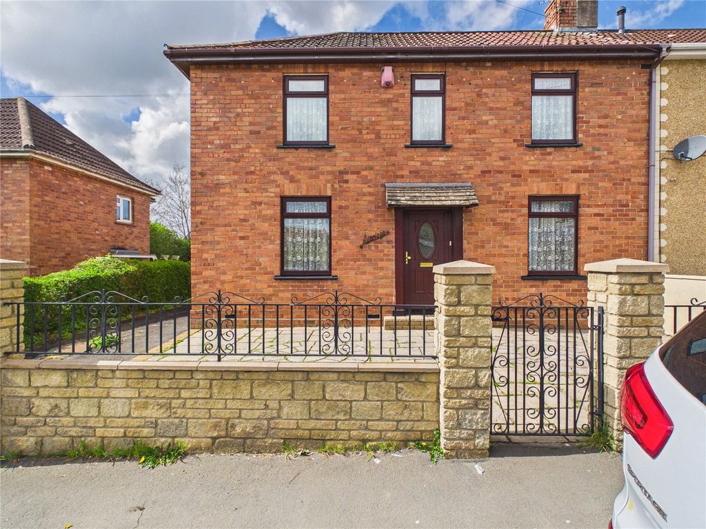 Property photo 1 of 24 Picture No. 23