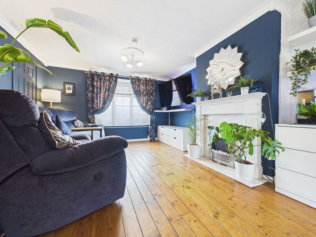 Property photo 2 of 21 Lounge/Dining Room