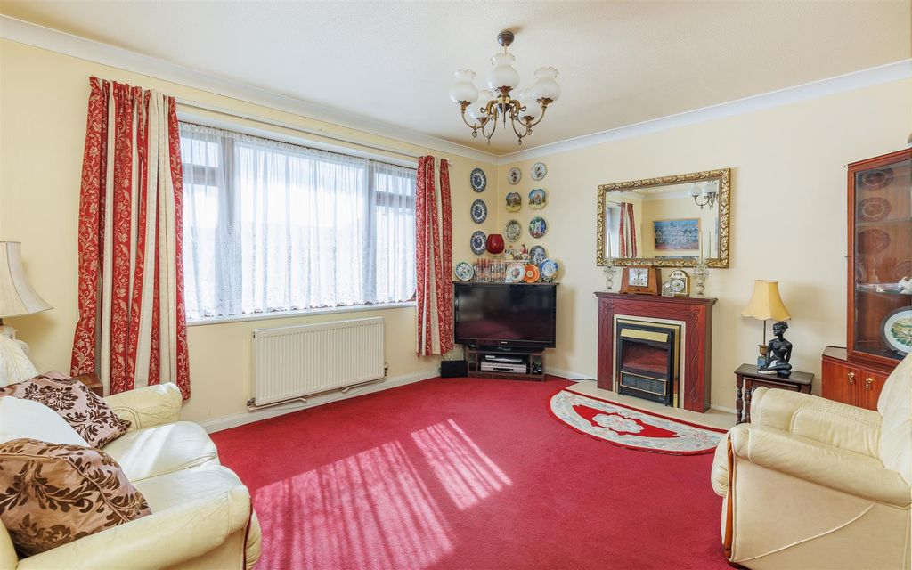 Property photo 2 of 22 19.Jpg