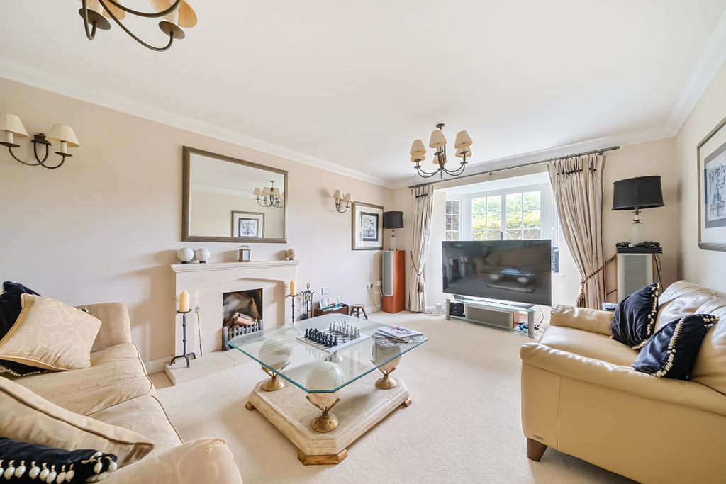 Property photo 3 of 15