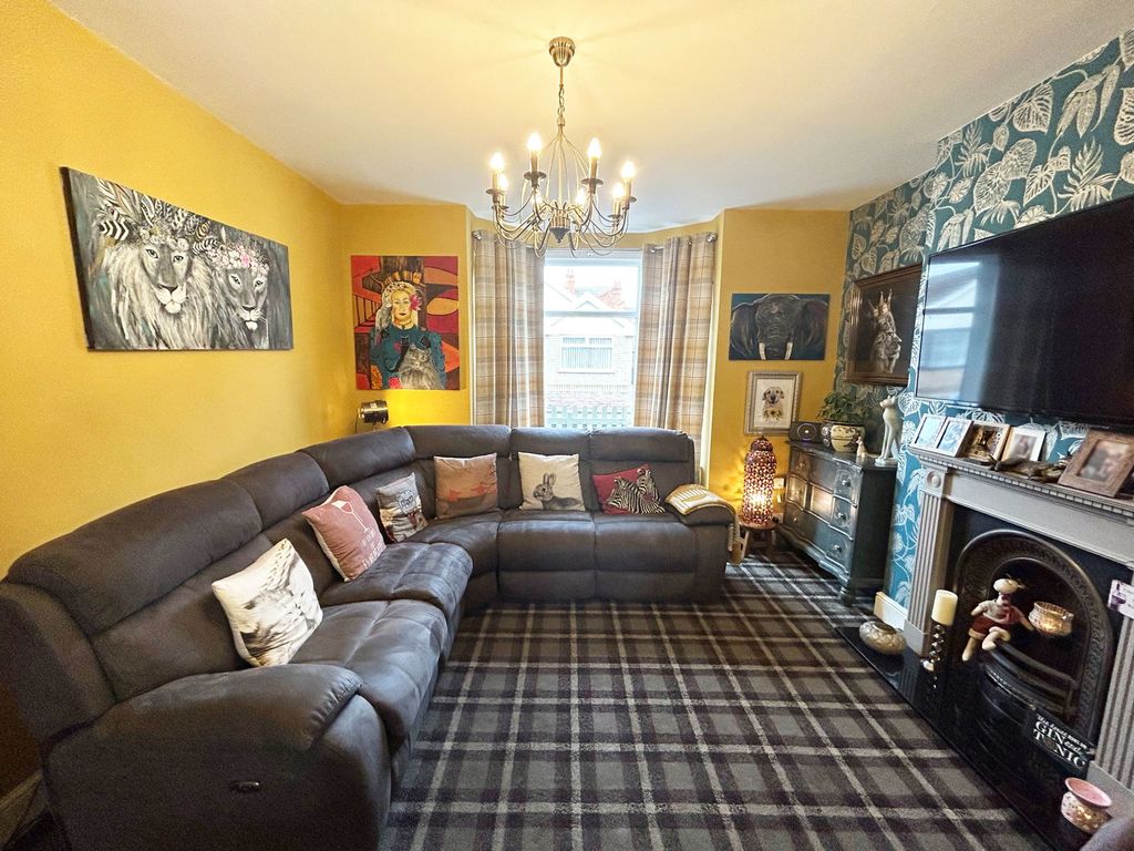 Property photo 3 of 24