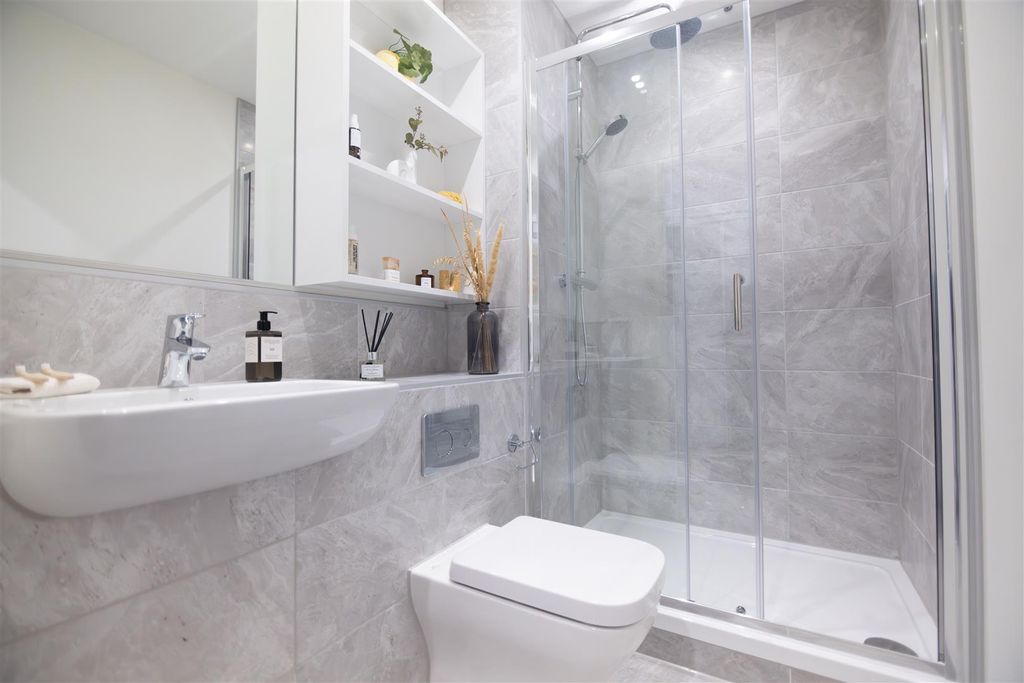 Additional image 7 of 2 bed flat for saleIslington Wharf, Manchester M4