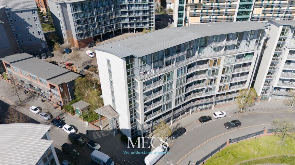 Property photo 1 of 10 4902530