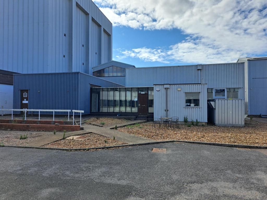 Property photo 3 of 4 Photo 10