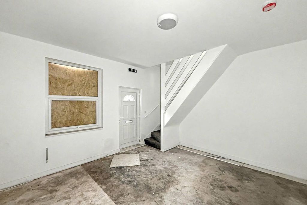 Property photo 2 of 9 Image 2