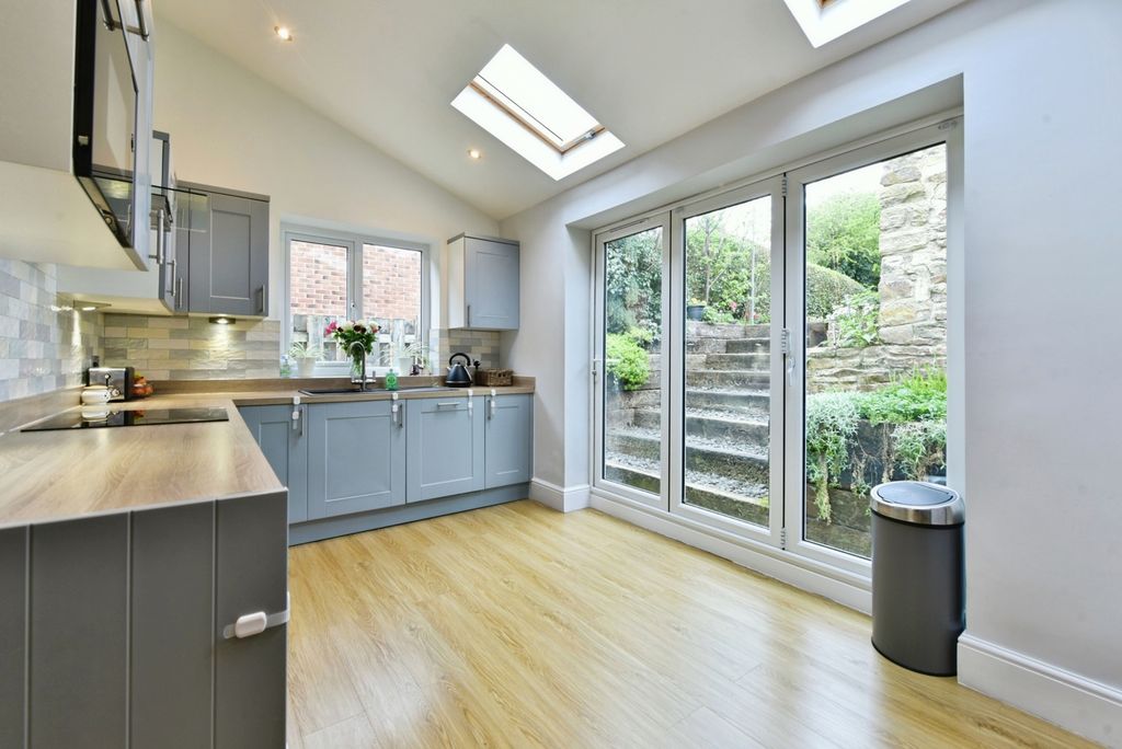 Property photo 2 of 17 Pbox-Img.Jpg