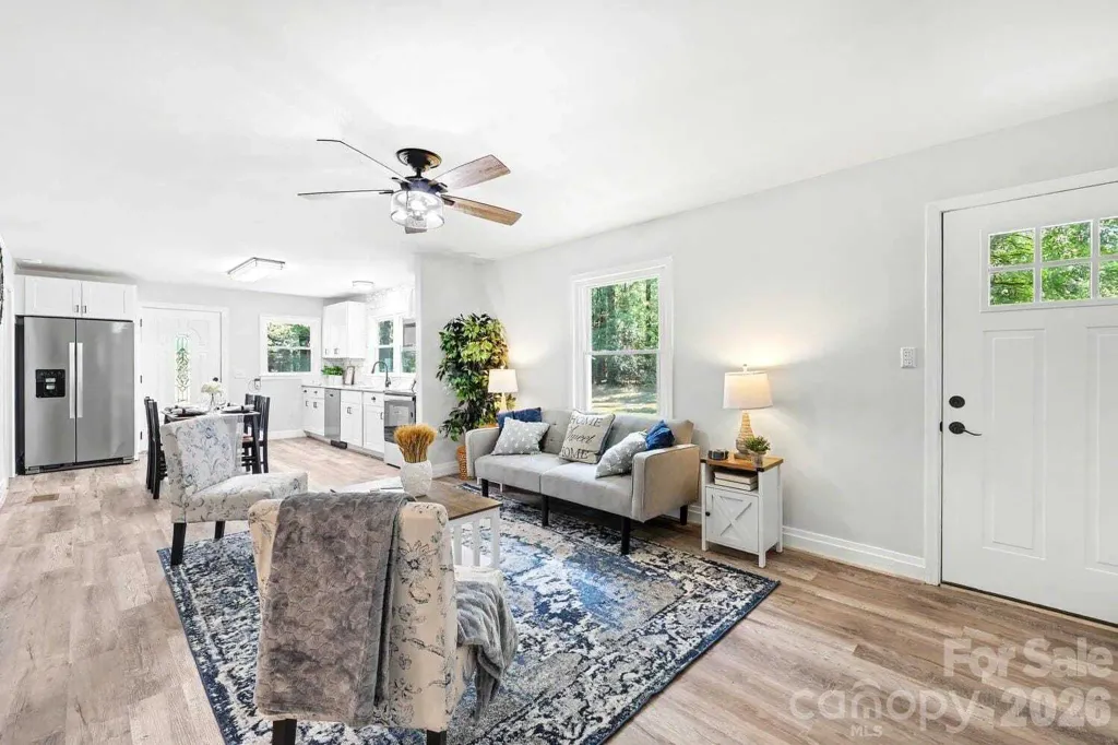 Property photo 3 of 27 <Alttext/>